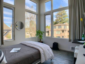 Lofty Studio Prime Cap Hill Area Mins to Downtown